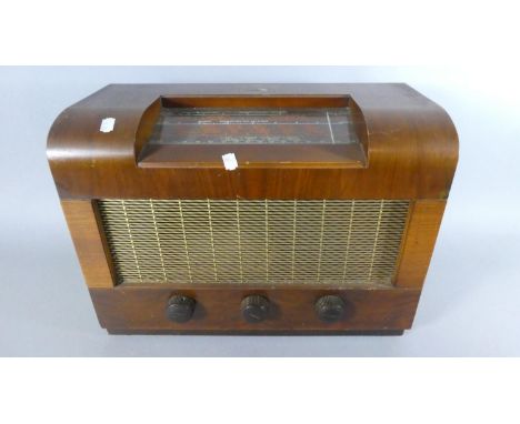 A Vintage "His Masters Voice" Radio, 44.5cm Wide. 