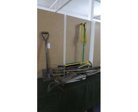 A Collection of Various Vintage Garden Tools. 