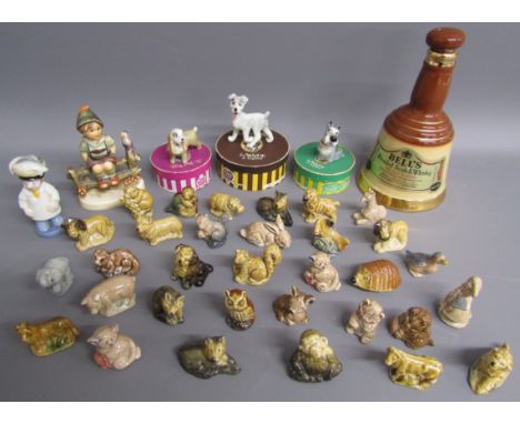 Collection of Wade Whimsies also includes 3 Hatbox series, Goebel figure 1938 'Wayside'. small Wade Bell's decanter and a sma