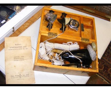 A Walker's knotmaster log with manual in original box