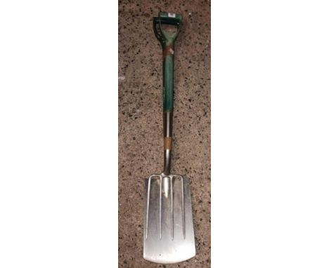 STAINLESS STEEL SPADE & FORK