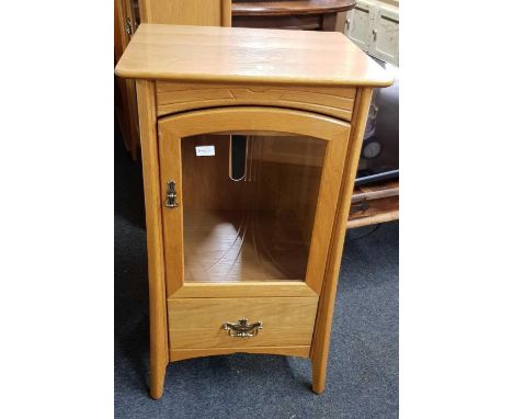 REPRODUCTION LIGHT WOOD GLAZED HI-FI CABINET