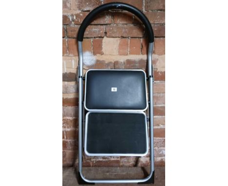 FOLDING KITCHEN / STOOL SEAT STEP