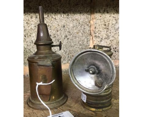 FRENCH PIGEON LAMP &amp;  SMALL A/F CARBIDE LIGHT