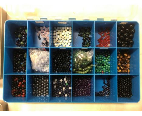 BOX OF VARIOUS SEMI PRECIOUS GEMSTONE BEADS