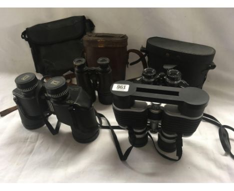 PAIR OF CHINON COUNTRY MAN 10 X 50 BINOCULARS, PAIR OF VINTAGE BINOCULARS IN LEATHER CASE &amp; 2 OTHER PAIRS OF BINOCULARS