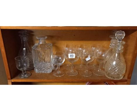 SHELF WITH 4 GLASS DECANTERS &amp; 6 WINE GLASSES