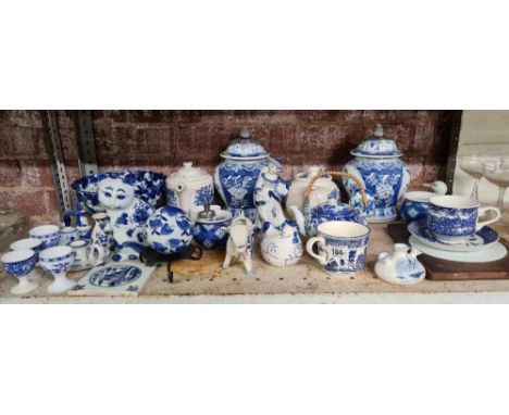 SHELF OF BLUE &amp; WHITE ORNAMENT BOWLS, TEA CUPS &amp; SAUCERS, SMALL TEA POT, FIGURINES