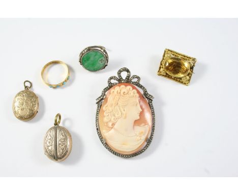 A QUANTITY OF JEWELLERY including a carved shell cameo brooch in marcasite frame, a citrine and gold brooch, a 22ct gold ring