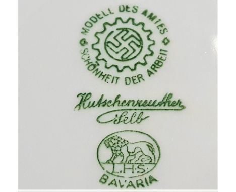 A WW2 German D.A.F. mess ceramic bowl. Bowl measures 23.5cm in diameter, free of any damage or cracks, with DAF maker details