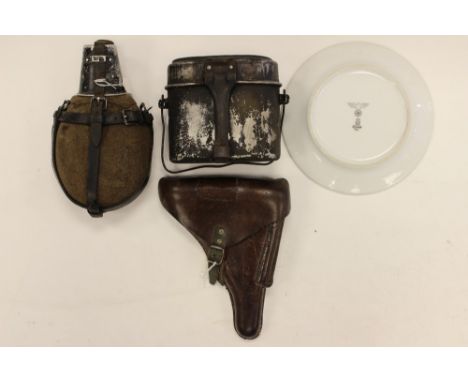 WW2 Third Reich Field gear collection: Heer issue canteen ceramic plate by Selb dated 1941: Alloy mess tin dated 1943 with or
