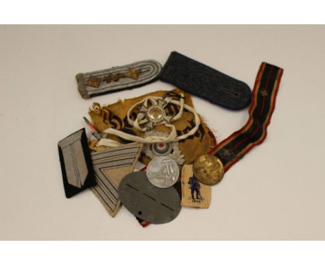 WW2 Third Reich mixed lot of items to include: single Luftwaffe Flak shoulder strap, Luftwaffe Medics shoulder strap, KM Medi