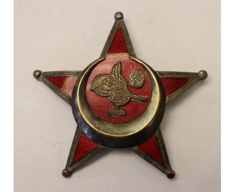 WW1 Ottoman Turkish Harp Madalyasi Iron Cresent. So called "Gallipoli Star". German made example maker marked "BB& Co".