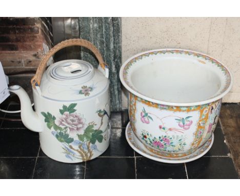  A large Oriental porcelain teapot, late 20th century, together with 20th century famille rose jardinière. (2) 