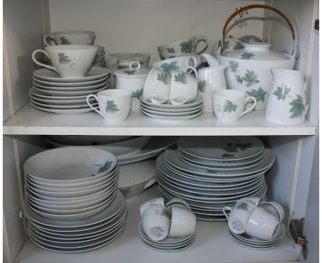  A Noritake porcelain part dinner service, 'Wild Ivy' pattern 1950s. (qty.) 