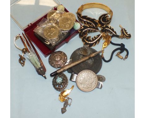 A French suite of bangle, necklace and earrings, other jewellery, a silver propelling pencil, various coins, etc.