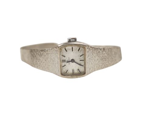 A lady's modern 18k white metal Bucherer manual wind bracelet wrist watch, gross weight 26.1 grams, bracelet a,f, Condition -