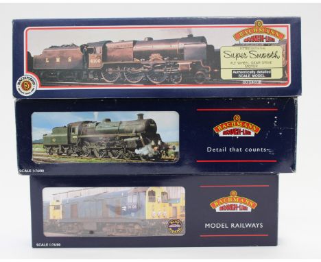 BACHMANN: Three boxed Bachmann OO gauge locomotives, to comprise: 31-102A Standard 4MT 75072 BR Lined Black E/Crest BR1B Tend