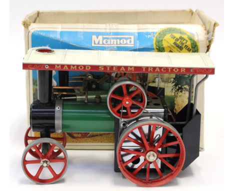 MAMOD: A boxed Mamod TE1a Traction Engine..