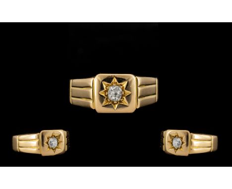 18ct Gold - Nice Quality Single Stone Diamond Ring, The Central Diamond Set In a Starburst Effect with Ribbed Sides. The Diam