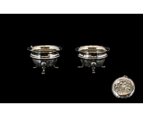 Silver Salts &amp; Art Nouveau Compact. Silver salts dated Chester 1909, along with a wonderful silver art nouveau silver com