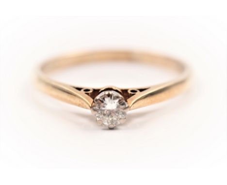 A hallmarked 9ct yellow gold diamond solitaire ring, set with a round brilliant cut diamond measuring approx. 0.25ct, ring si