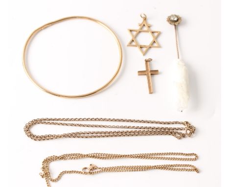 A collection of hallmarked 9ct yellow gold jewellery, to include a bangle, a cross pendant, a Star of David pendant and two c