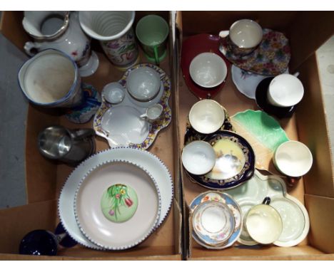 A mixed lot of ceramics to include Poole pottery, Royal Winton, Carltonware and similar,[2] Est £20 - £40. 