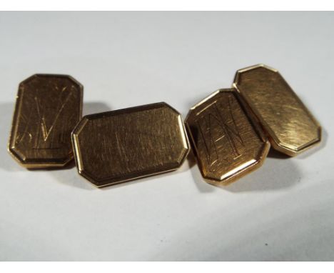 A pair of gentleman's 9 carat gold hallmarked cufflinks, approximate weight 12.3 grams. Estimate £100 - £130