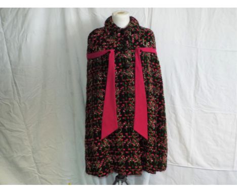 Vintage Clothing - a three quarter length good quality highly patterned A-line cloak, approximate length 95 cm