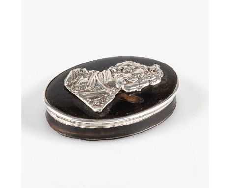 AN 18TH CENTURY SILVER AND TORTOISESHELL SNUFF BOX unmarked, oval, the hinged cover applied with a silver relief silhouette p