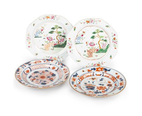 A PAIR OF CHINESE FAMILLE ROSE PLATES, 18TH CENTURY; AND TWO CHINESE IMARI PLATES, 18TH CENTURY the pair of Famille Rose plat
