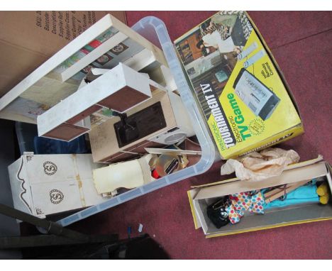 Quantity of 1970s Sindy Doll Items, a boxed Pelham puppet and a Prinztronic Tournament IV TV game, boxed.