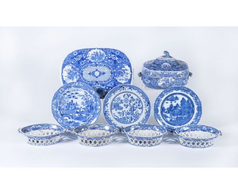 Assorted Spode blue and white printed pearlware, first half 19th century, including a 'Net' pattern drainer and other mostly 