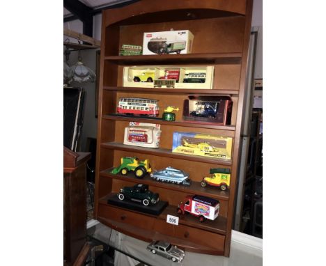 A shelf rack including old die-cast (The shelf is included) ****Condition report**** 