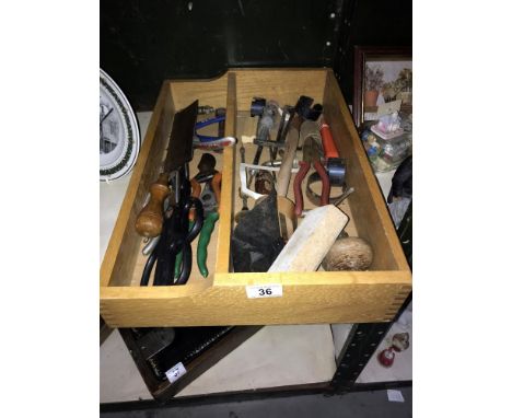 A tray of assorted tools