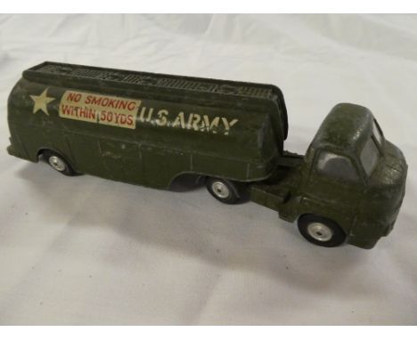 Corgi toys - No.1134 US Army fuel tanker, un-boxed