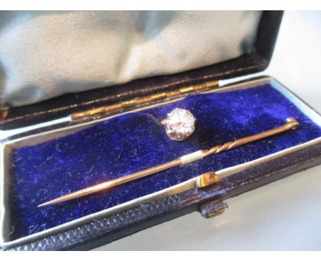 18ct Gold and solitaire old cut diamond set stick pin / stud in original fitted case