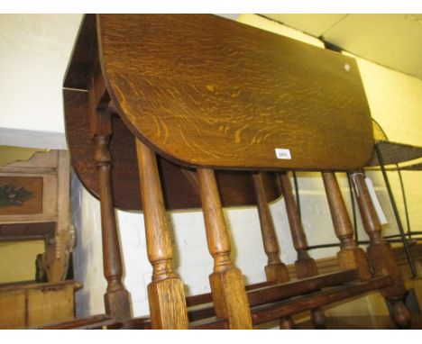 Early 20th Century oak gate leg table