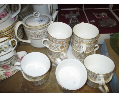 Royal Worcester Hyde Park pattern fifty three piece dinner service comprising:  teapot, coffee pot, twelve cups and saucers, 