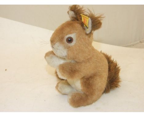 STEIFF SQUIRREL 23CM TALL
