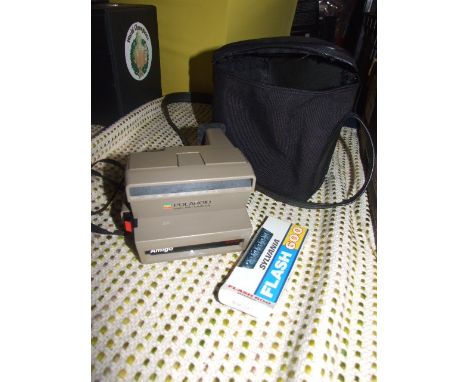 Polaroid Amigo 620 with case &amp; flash bar