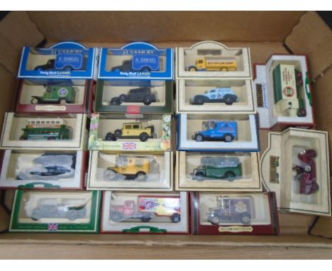 TRAY OF MODEL VEHICLES TO INCLUDE LLEDO
