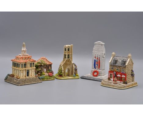 Collection of Lilliput Lane models to incl Custom House Kings Lynn, Greyfriars Tower Kings Lynn, Greyfriars Bobby, Little Tea