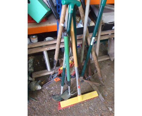 Job Lot Garden Tools etc from house clearance including Spear &amp; Jackson &amp; Wolf.