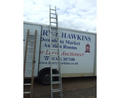 Youngman Alloy Extension Ladder