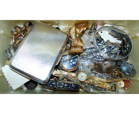 Mixed lot of silver and other costume jewellery to include silver plated cigarette case, wrist watches, various brooches, etc