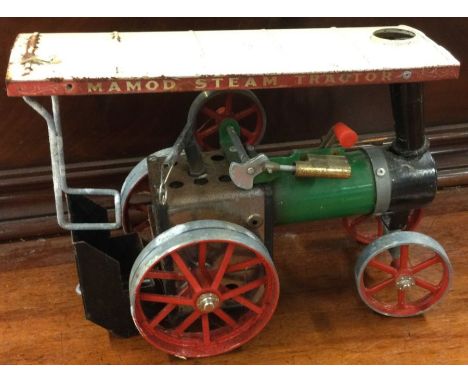 MAMOD: An old traction engine. Est. £20 - £30.