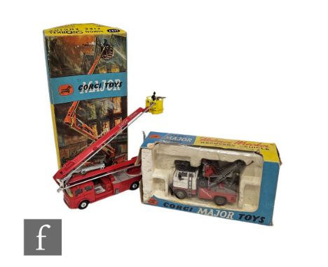 Two Corgi diecast models, 1127 Simon Snorkel Fire Engine, and 1142 Ford Holmes Wrecker, both boxed. (2) 