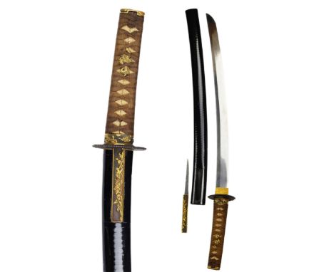 Short sword of the samurai Wakizashi, Nanki Hatakeyama Yamato no Sukemasatsugu. With the imperial chrysanthemum emblem. The b